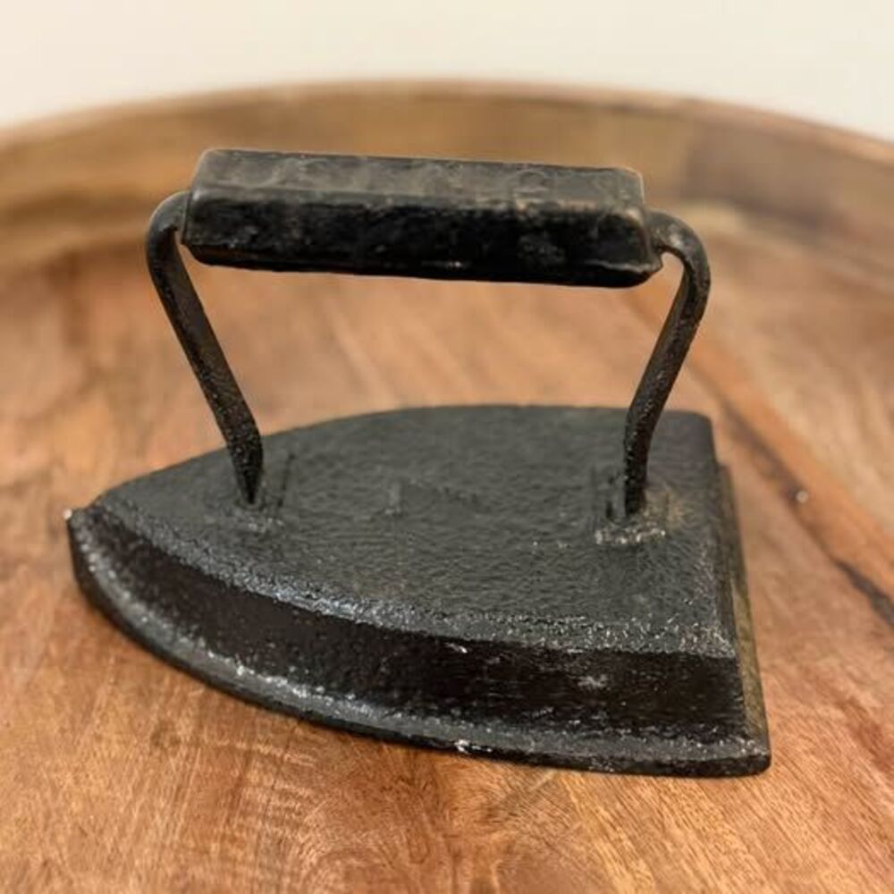 Antique Cast Iron sad iron~King 6